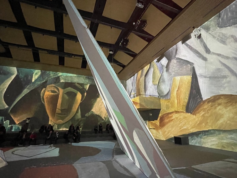 «Imagine Picasso» in der Lichthalle Maag. (Foto: jvr.)
